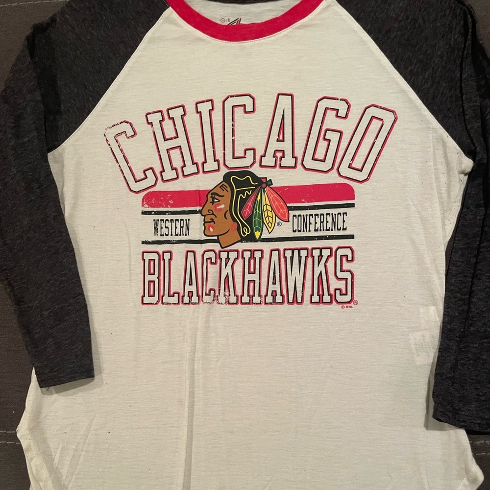 Distressed blackhawks tee
